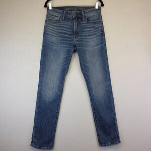 American Eagle Women's Slim Fit Straight Leg Distressed Medium Wash Stretch Jean